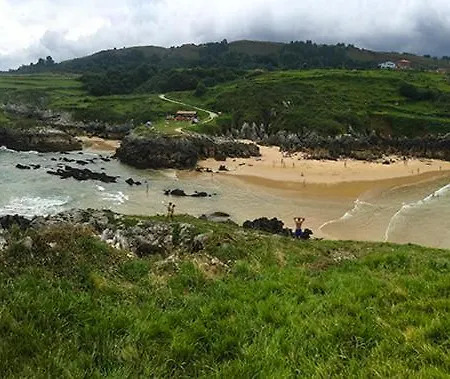 Otel Casas Rurales La Tahona De Besnes *