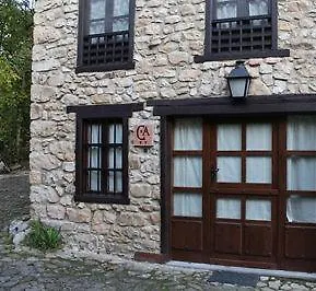 Casas Rurales La Tahona De Besnes Otel