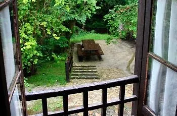 Casas Rurales La Tahona De Besnes Otel *