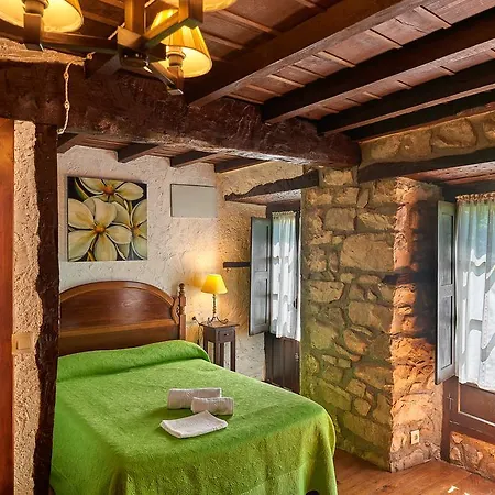 Otel Casas Rurales La Tahona De Besnes *