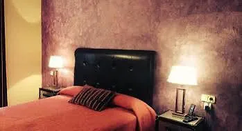 Otel Casas Rurales La Tahona De Besnes